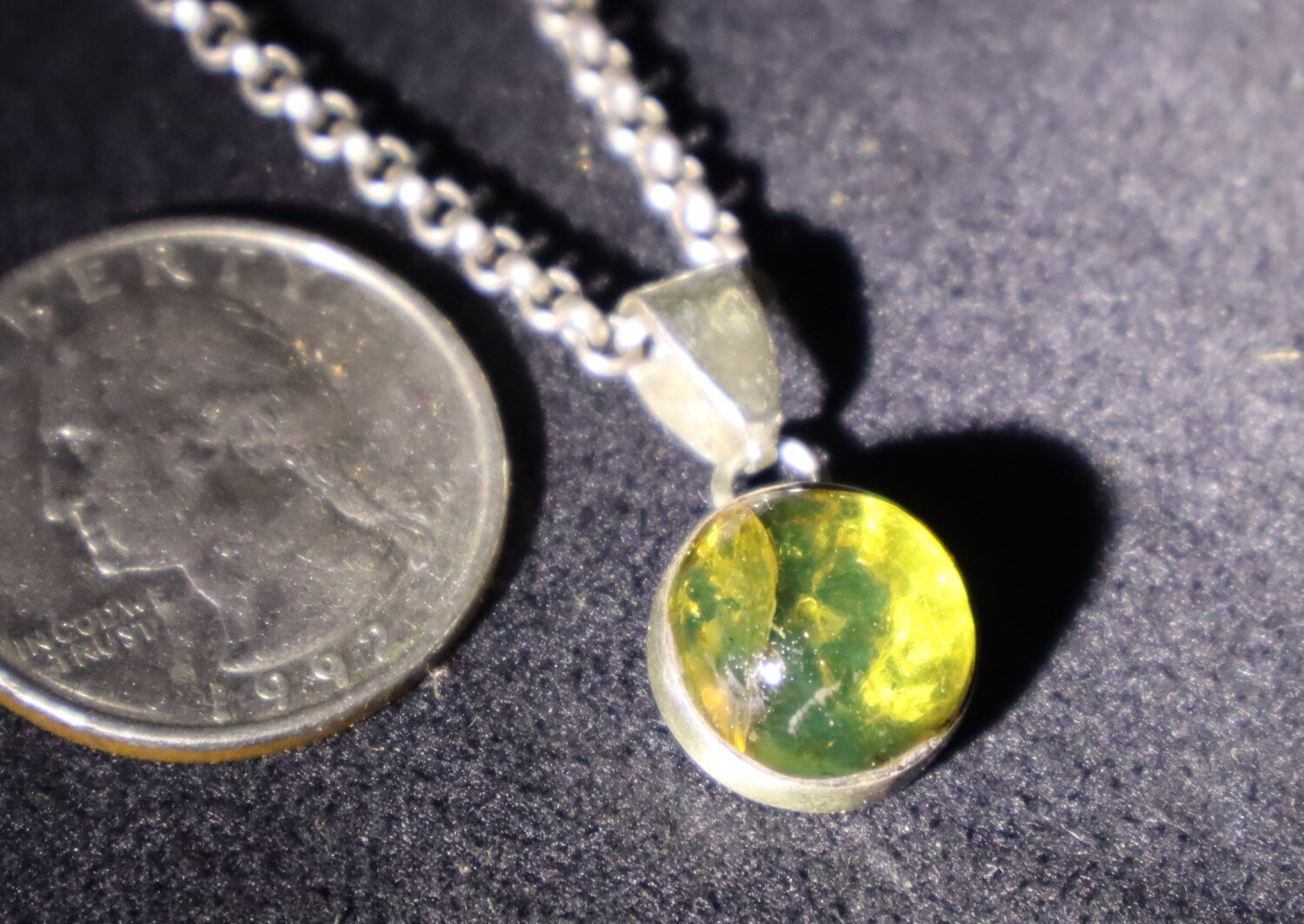 Lovely Natural Clear Smoky Green Amber .925 Sterling Silver Pendant 23mm – photo 6