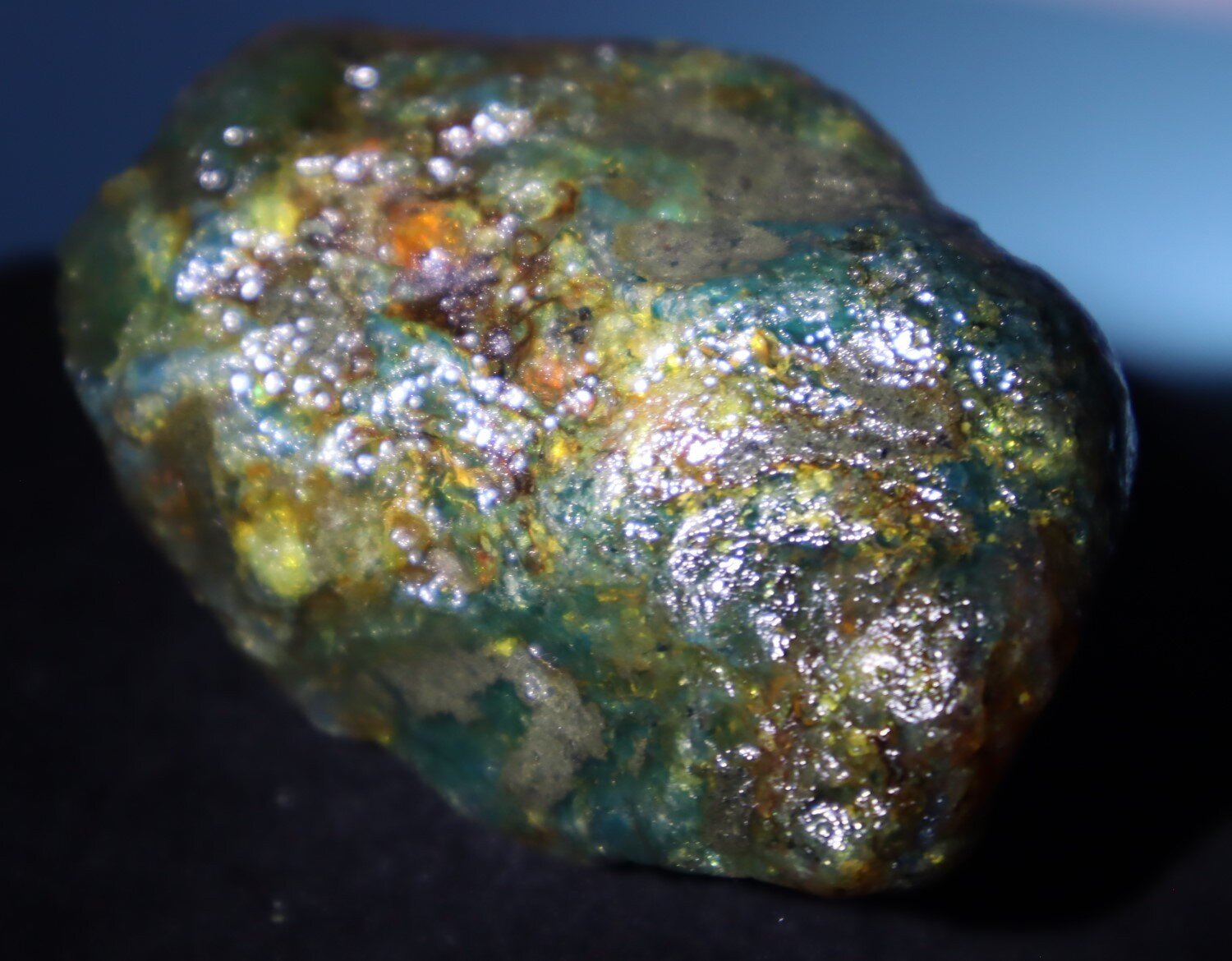 Beautiful Natural Dominican Translucent Green Blue Amber Rough Specimen 81mm 96g – photo 6