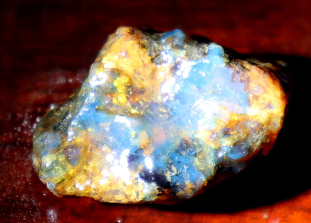 Beautiful Natural Dominican Translucent Sky Blue Amber Rough Specimen 40mm 10g – photo 6
