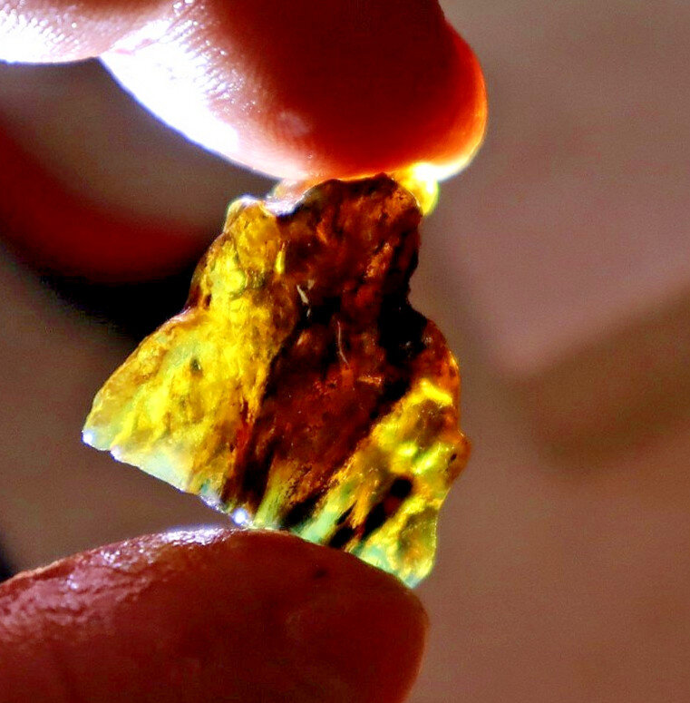 Genuine Authentic Sky Blue Dominican Amber Rough Specimen Chunk 28mm 3.6g – photo 6