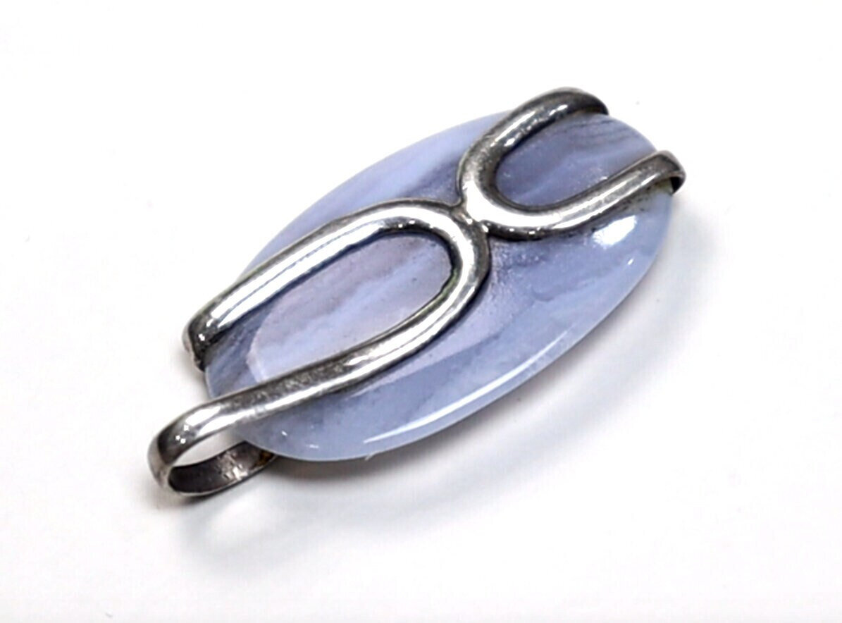 Beautiful Natural Light Purple Agate .925 Sterling Silver Pendant 45mm – photo 2