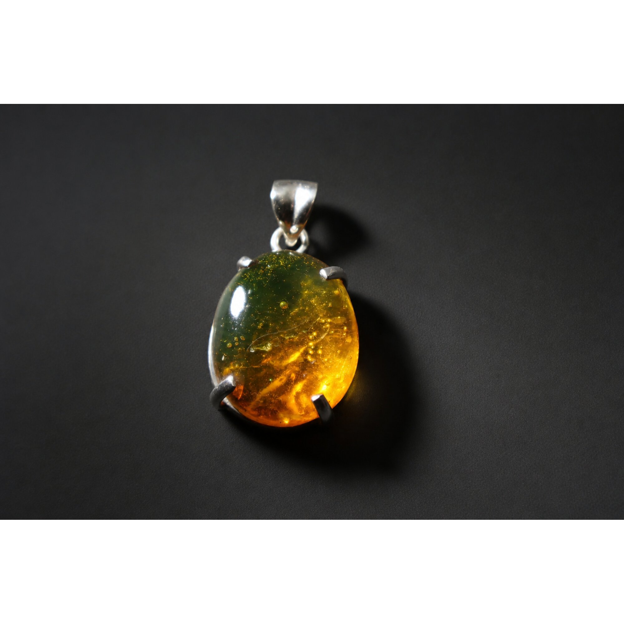 small mayfly Inclusion Clear light yellow Natural Dominican Amber Pendant 35 mm – photo 2