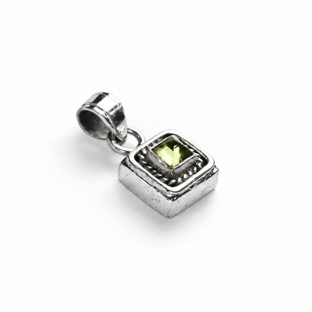 Clear green Natural citrine 925 Sterling Silver Pendant 25 mm – photo 3