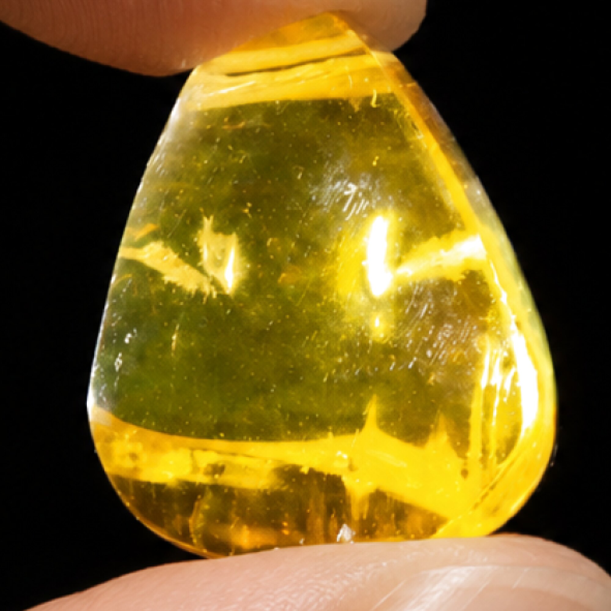 Clear yellow orange Natural Dominican Amber teardrop Polished Stone 20 mm