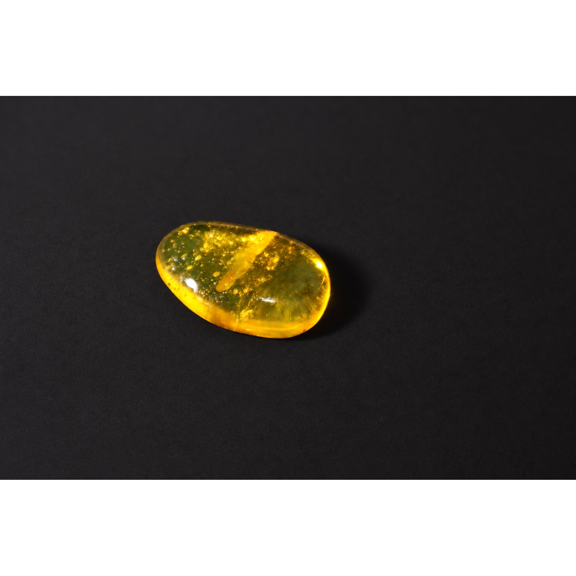 Real yellow Dominican amber insect stone 24mm – photo 8
