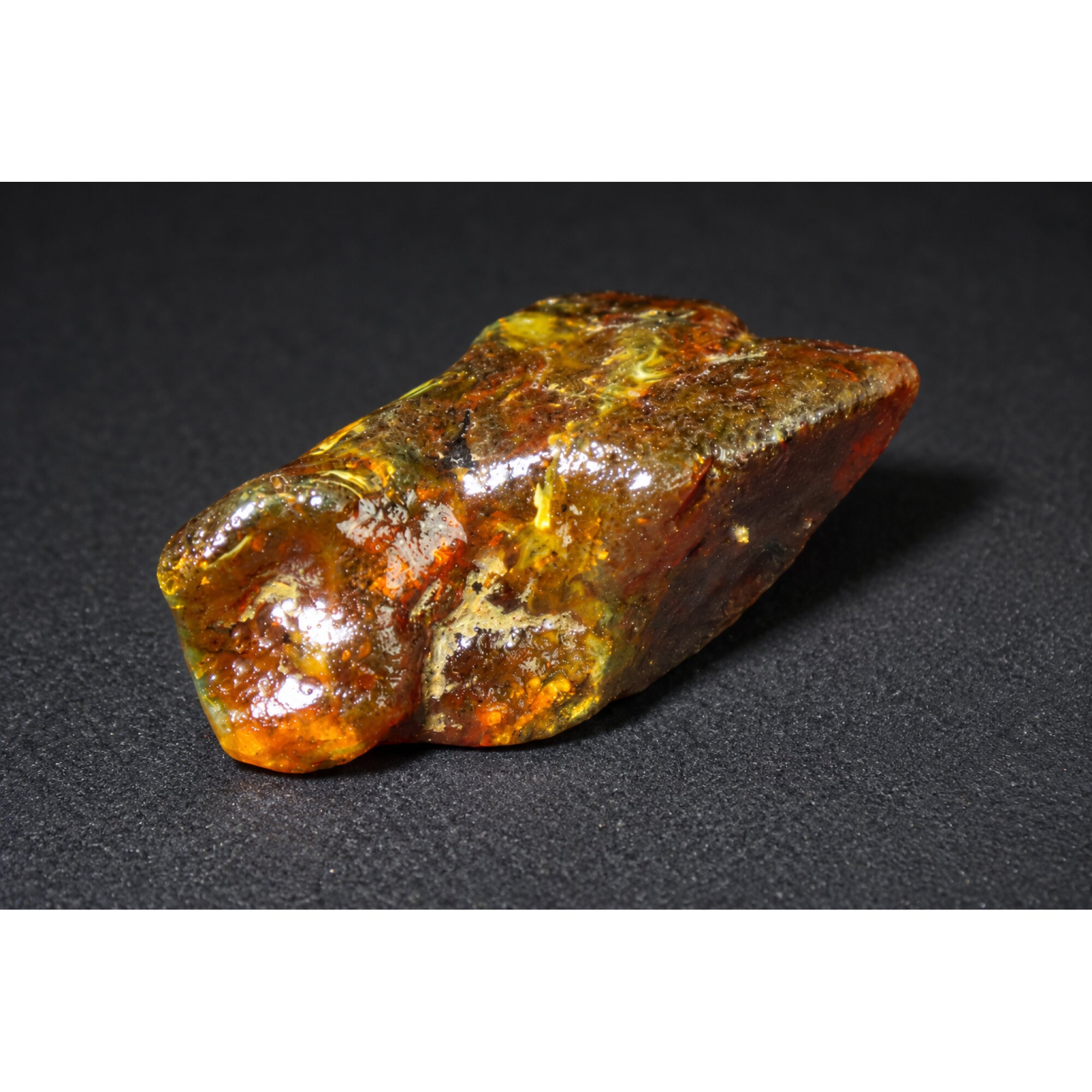 Authentic sky blue rough specimen Dominican amber 43mm – photo 10