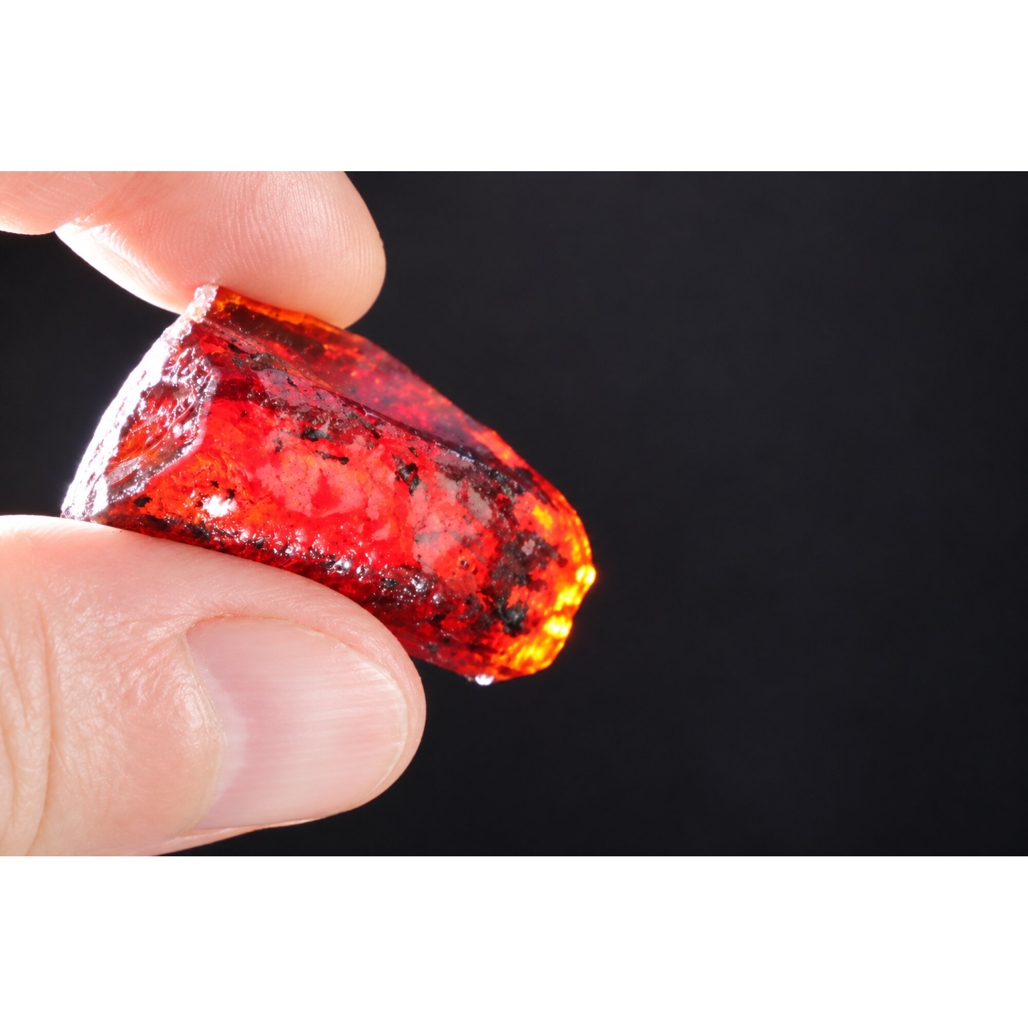 Authentic red peel blue rough specimen Dominican amber 42mm – photo 8