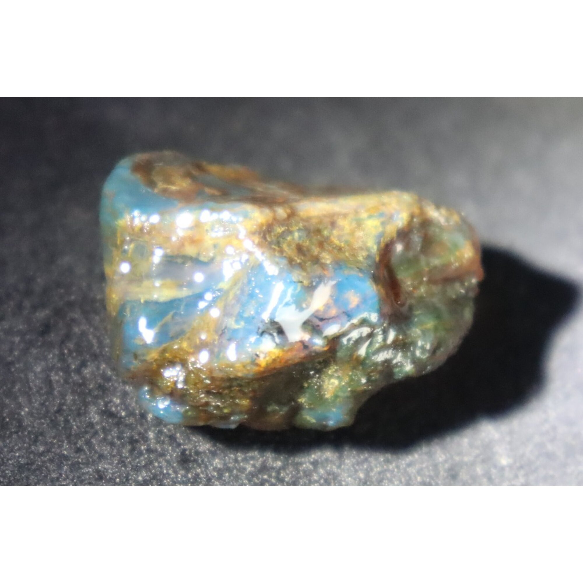 Authentic sky blue rough specimen Dominican amber 30mm – photo 7