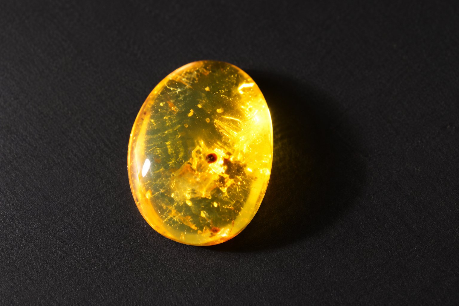 True caribbean orange yellow polished Dominican amber – photo 5