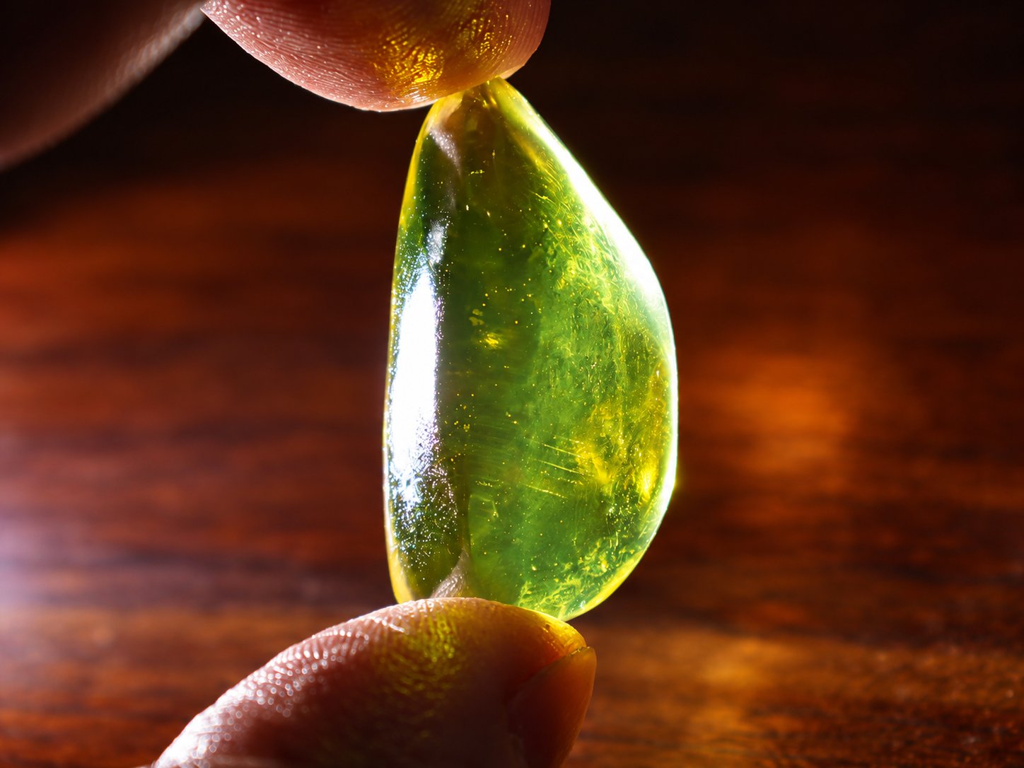True caribbean green yellow polished Dominican amber – photo 11