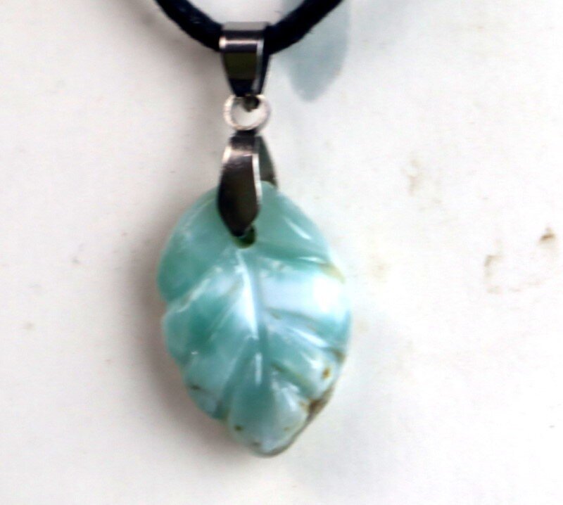 Lovely Natural Ocean Blue Larimar Necklace adjustable free leather cord – photo 3