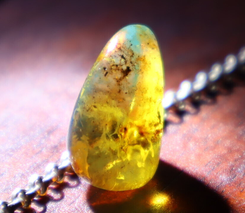 Impressive Natural Dominican Clear Sky Blue Amber Polished Stone 19mm – photo 10