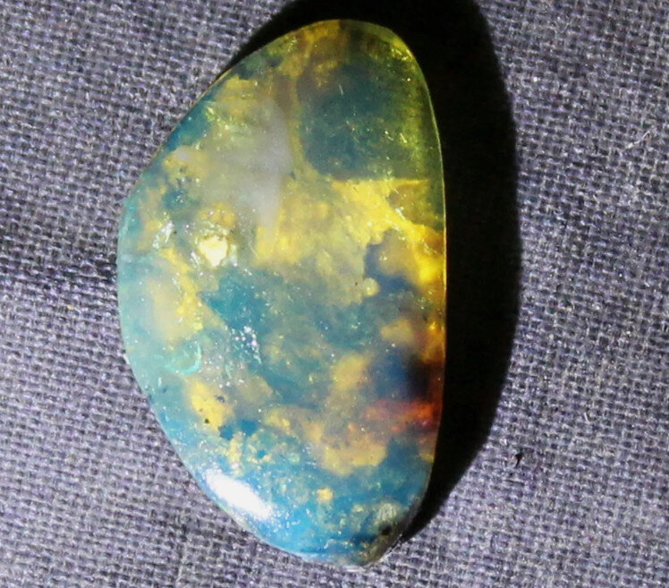 Lovely Natural Dominican Clear Blue Amber Polished Stone 17mm free drilling – photo 3