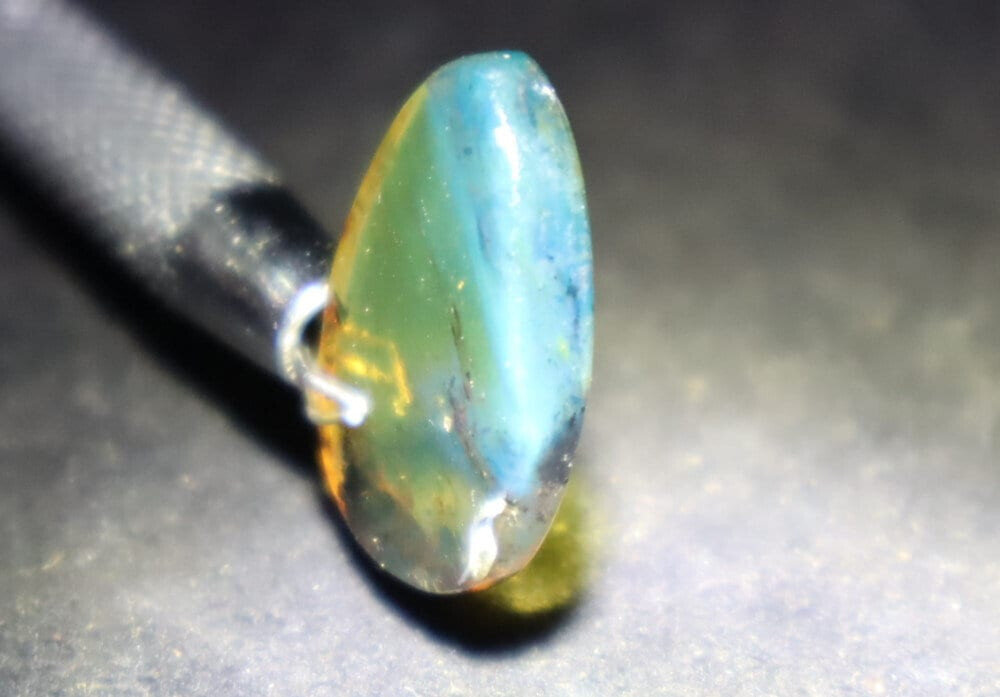 Charming Design Natural Dominican Clear Green Blue Amber Polished Stone 23mm – photo 4