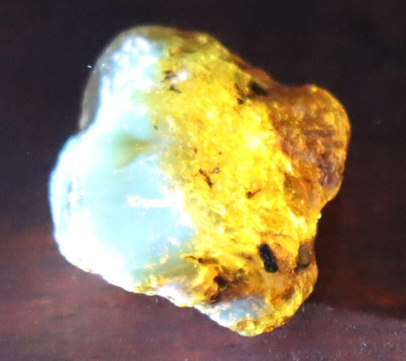 Exquisite Natural Dominican Crystal Clear Sky Blue Amber Rough Specimen 37mm 8.4 – photo 9