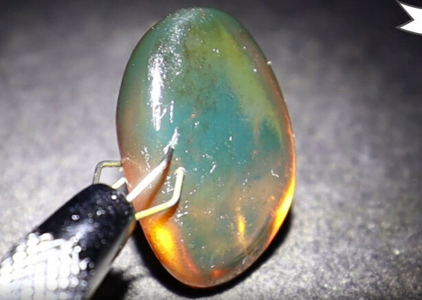 Charming Design Natural Dominican Clear Cognac Blue Amber Polished Stone 23mm – photo 5