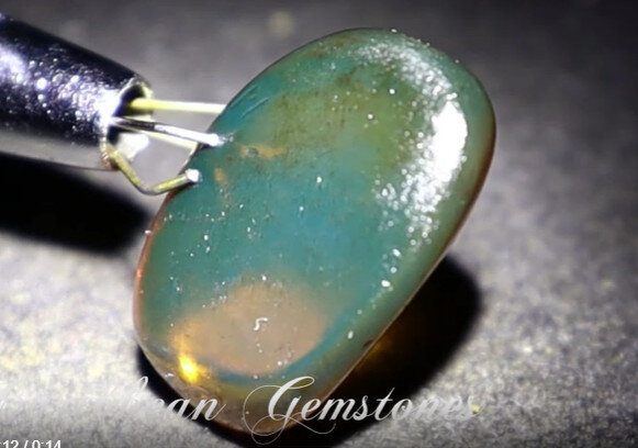 Charming Design Natural Dominican Clear Cognac Blue Amber Polished Stone 23mm – photo 6