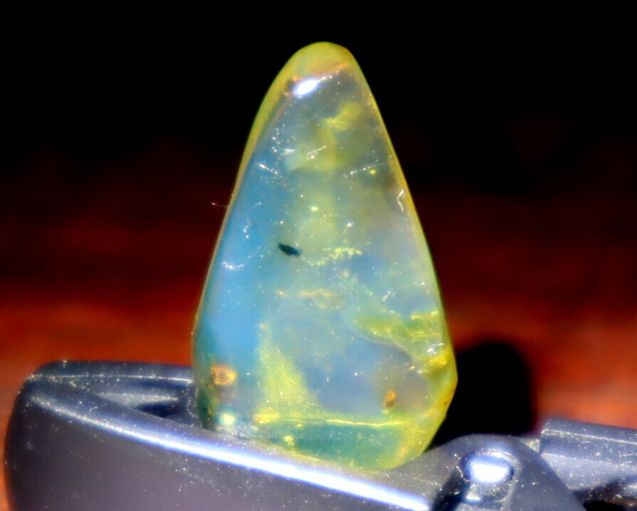 Lovely Natural Dominican Clear Sky Blue Amber Polished Stone 20mm free drill – photo 3