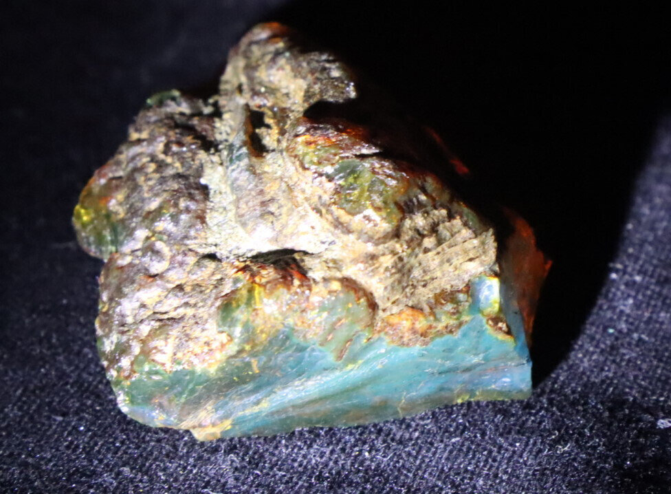 Charming Design Natural Dominican Clear Green Blue Amber Rough Specimen 42mm 16g – photo 8
