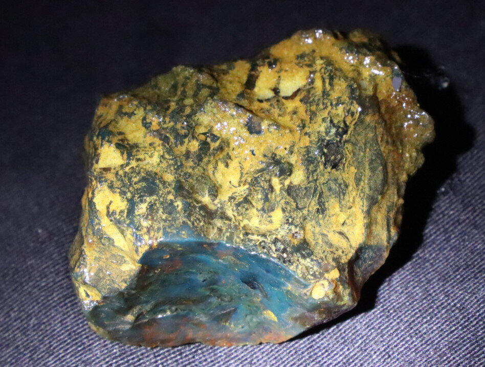 Charming Design Natural Dominican Clear Green Blue Amber Rough Specimen 53mm 21g – photo 6