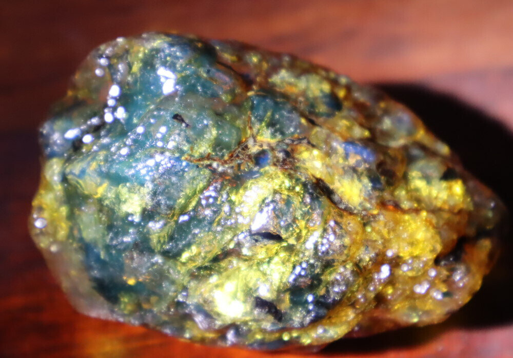 Beautiful Natural Dominican Clear Light Blue Green Amber Rough Specimen 52mm 44g – photo 4