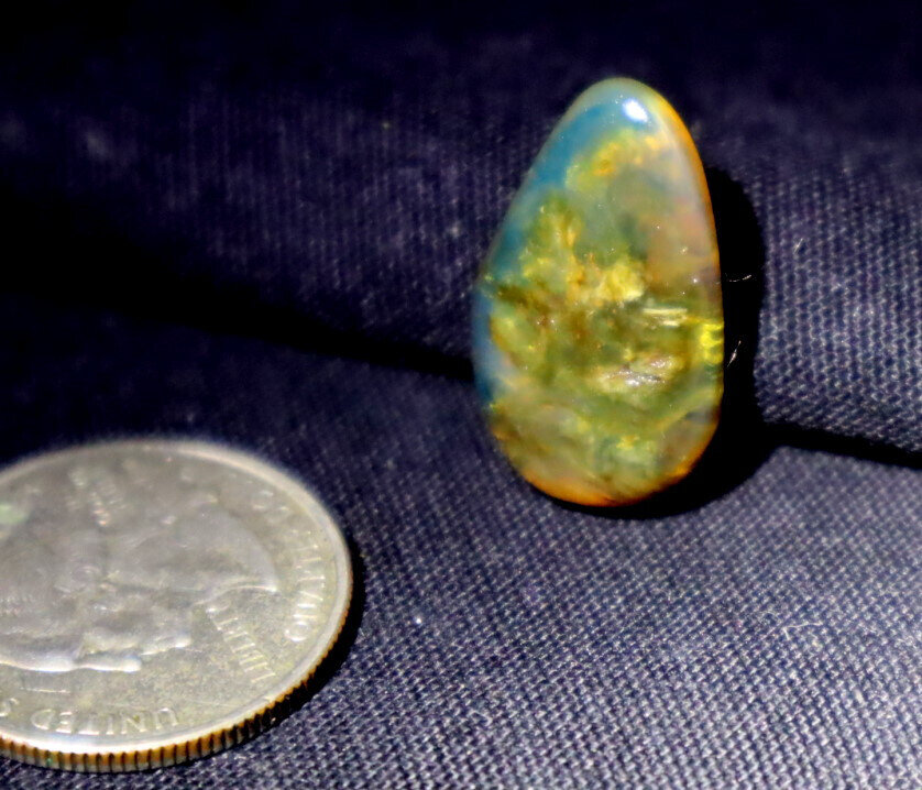 Lovely Natural Dominican Clear Light Blue Amber Polished Stone 24mm – photo 11