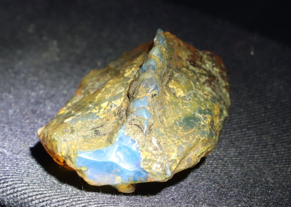 Exquisite Natural Dominican Crystal Clear Sky Blue Amber Rough Specimen 40mm 8g – photo 3