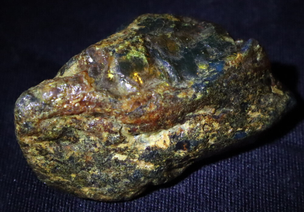 Beautiful Natural Dominican Translucent Green Blue Amber Rough Specimen 54mm 22g – photo 6