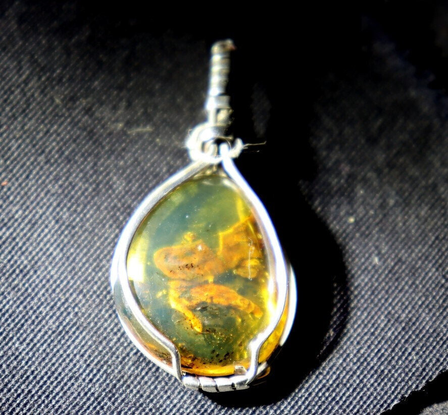 Handcrafted Natural Clear Green Amber wired .925 Sterling Silver Pendant 45mm – photo 8