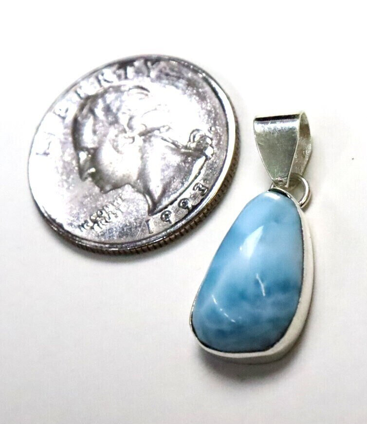 Unusual Pattern Natural Sky Blue Larimar .925 Sterling Silver Pendant 30mm – photo 10