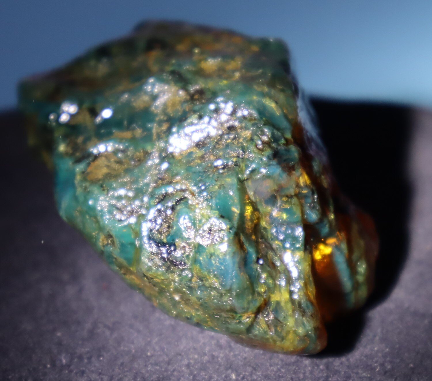 Beautiful Natural Dominican Clear Green Blue Amber Rough Specimen 75mm 59g – photo 7