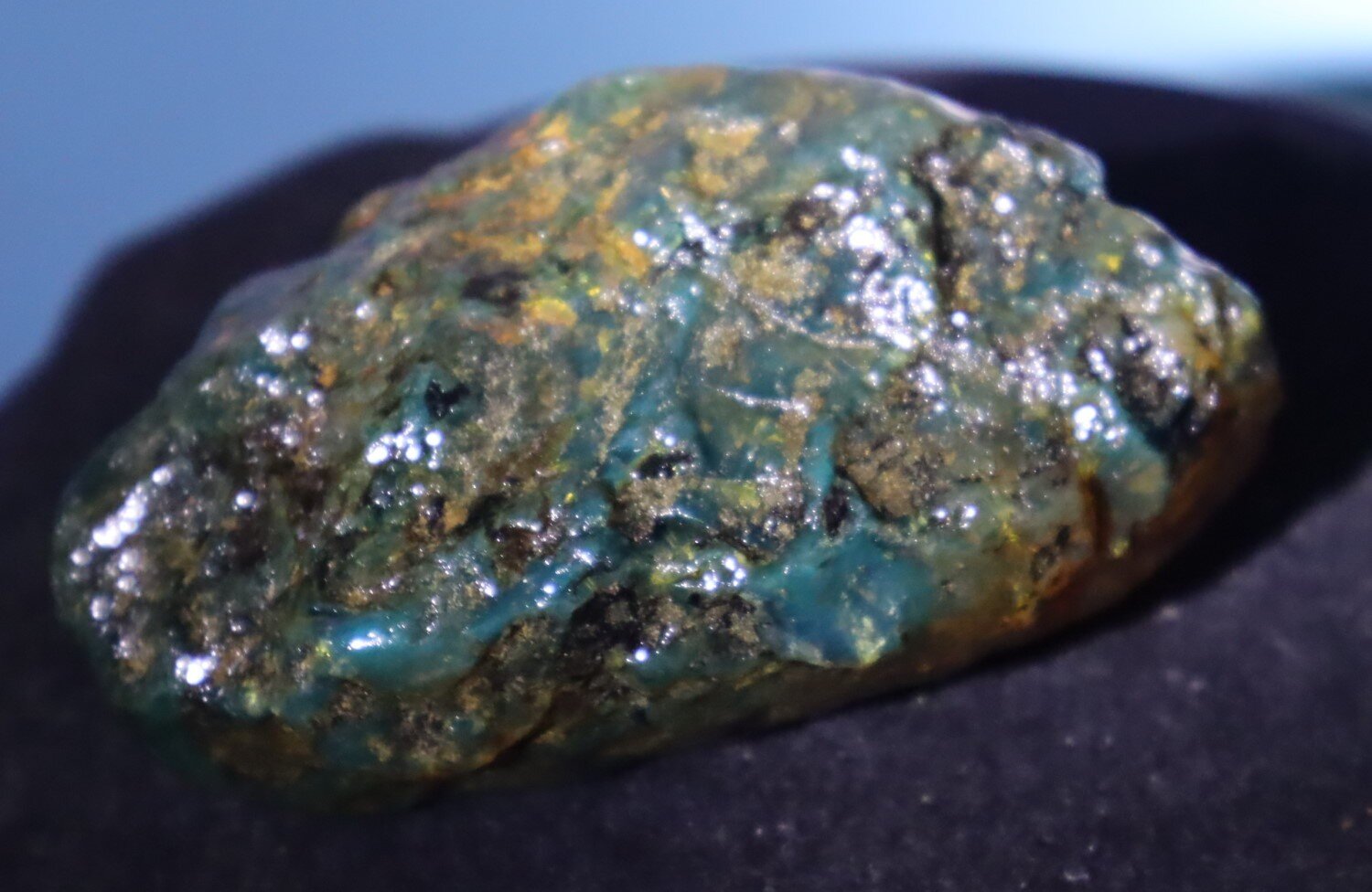 Beautiful Natural Dominican Clear Green Blue Amber Rough Specimen 75mm 59g – photo 11