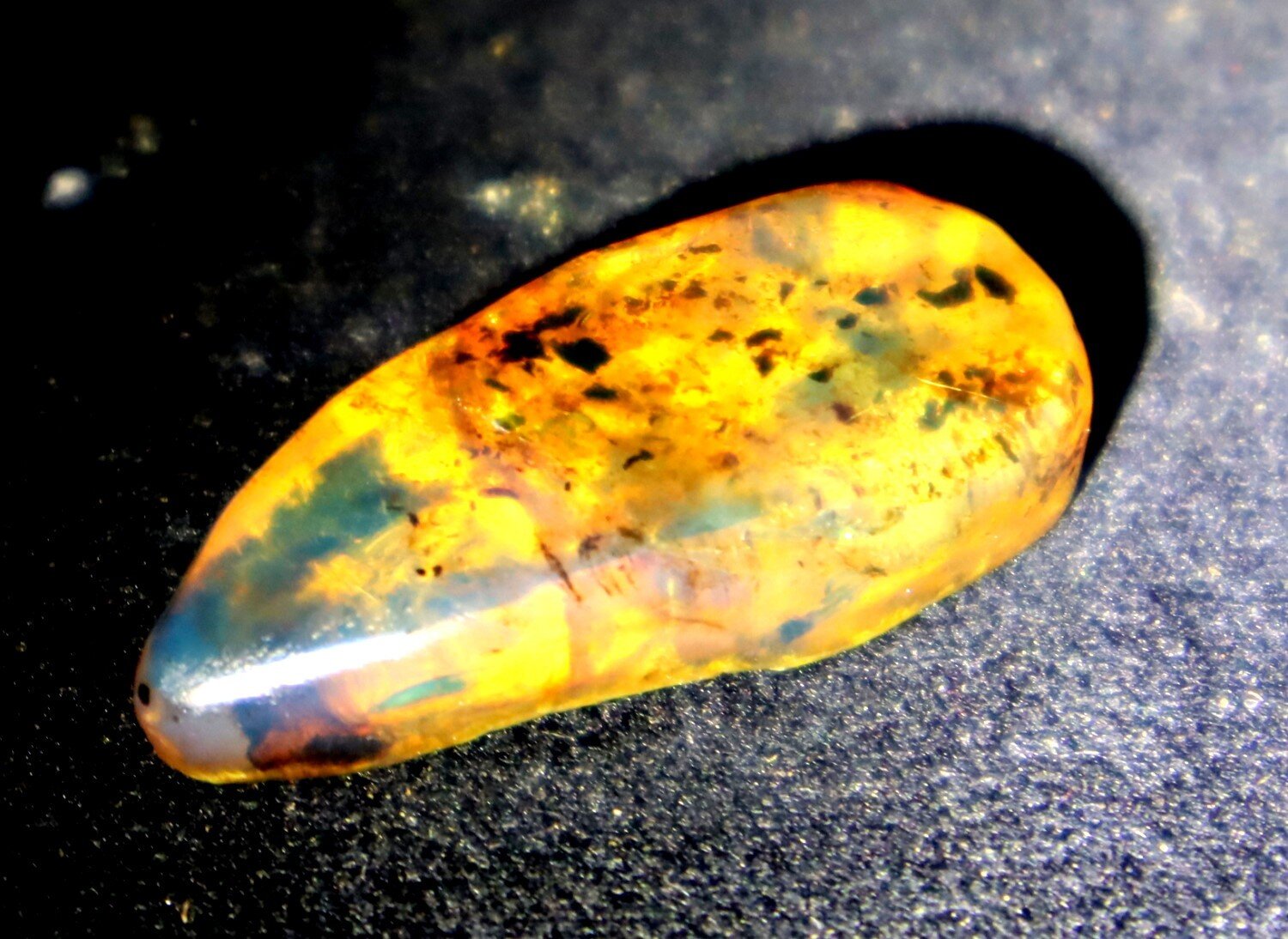 Charming Design Natural Translucent Orange Blue Amber Cabochon 30mm – photo 10