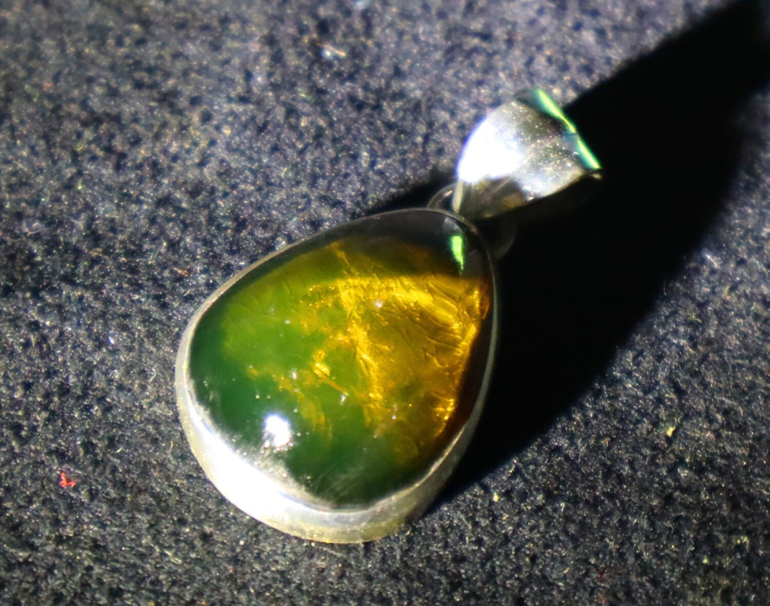 Impressive Natural Clear Deep Green Amber .925 Sterling Silver Pendant 30mm – photo 9
