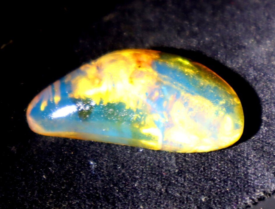 Charming Design Natural Dominican Clear Deep Blue Amber Polished Stone 32mm – photo 9