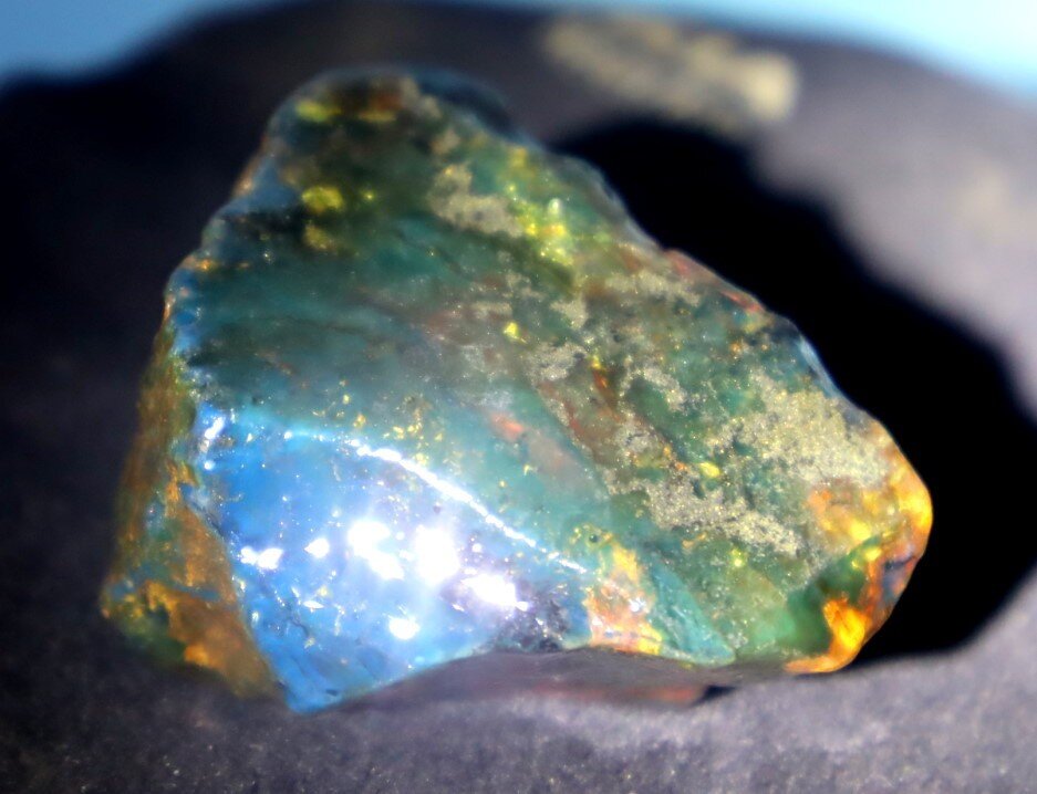 Charming Design Natural Dominican Clear Green Blue Amber Rough Specimen 50mm 26g – photo 4