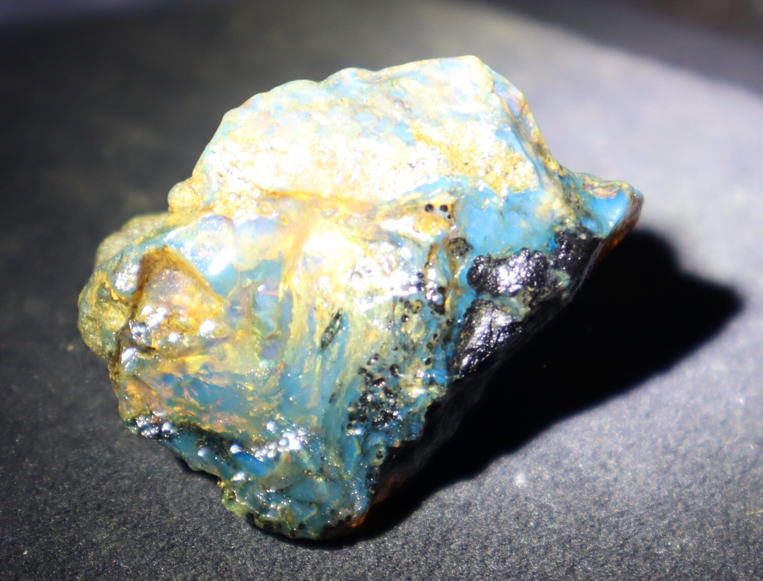 Beautiful Natural Dominican Translucent Deep Blue Amber Rough Specimen 44mm 17.3 – photo 7