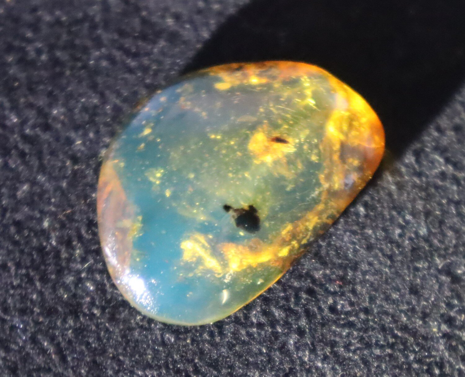 Splendid Natural Clear Sky Blue Amber Cabochon polished Stone 25mm – photo 9